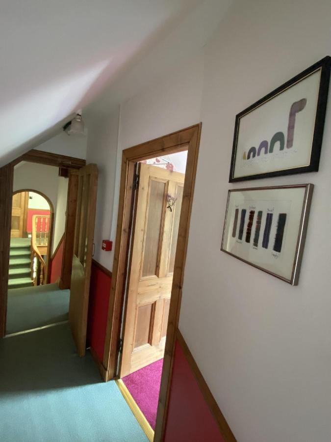 Glenan Lodge Self Catering Tomatin Eksteriør billede