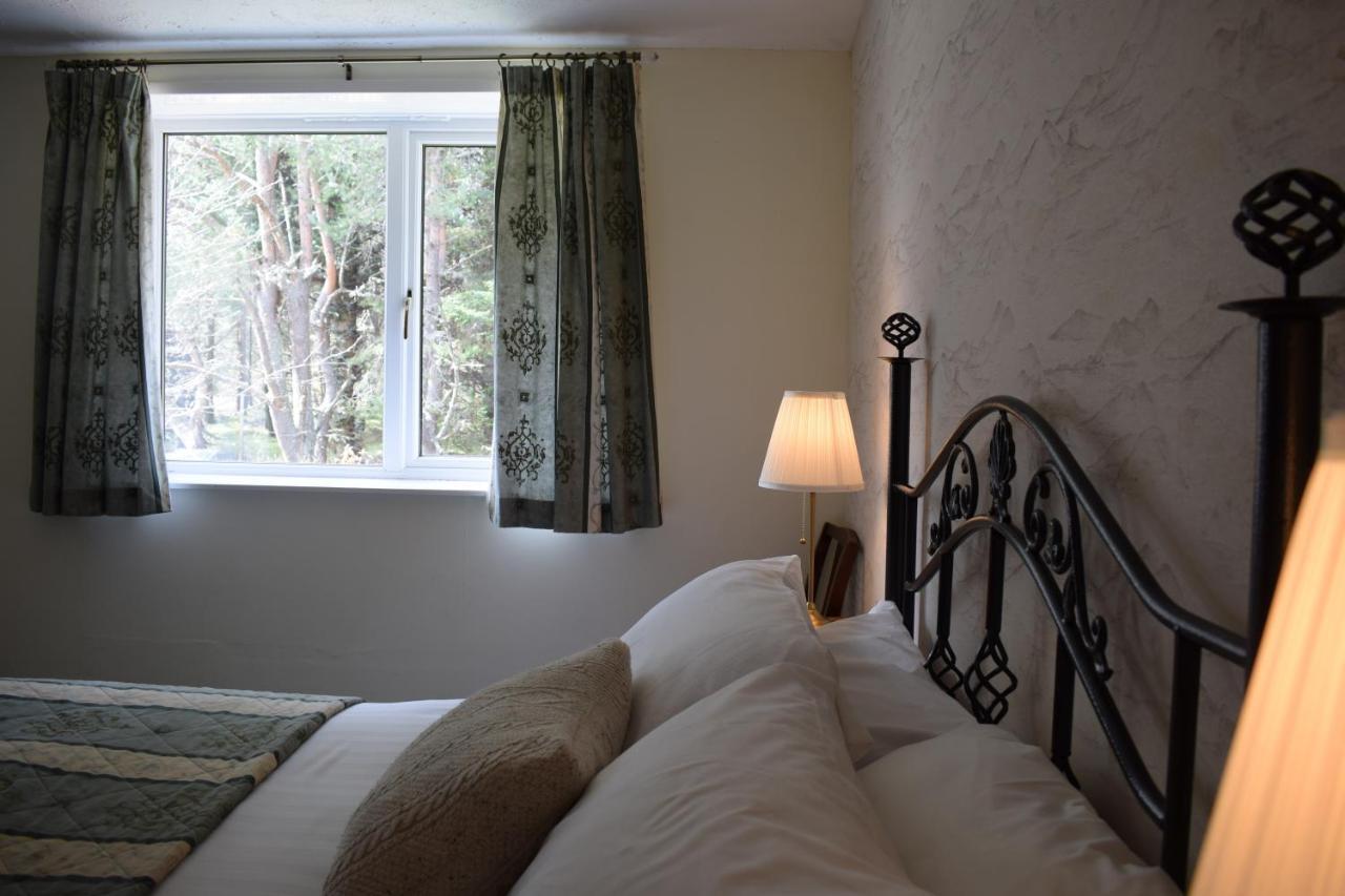 Glenan Lodge Self Catering Tomatin Eksteriør billede