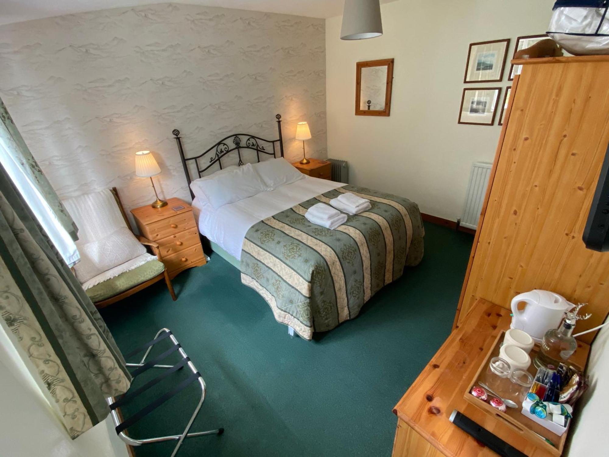 Glenan Lodge Self Catering Tomatin Eksteriør billede